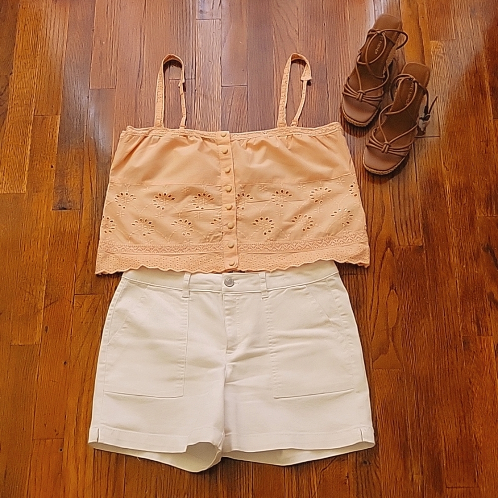 Guess eyelet top